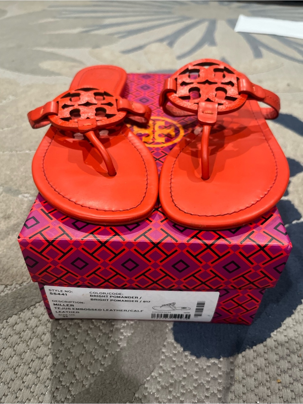 Tory Burch Orange Leather Logo Thong Sandals - Picture 2 of 2